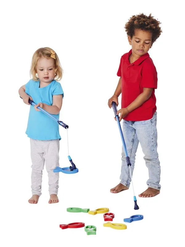 Shimmer Fische mit Kindern beim Angeln Shimmer Fische mit Kindern beim Angeln
