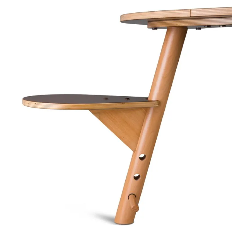 Play table TAVI white detail Play table TAVI white detail