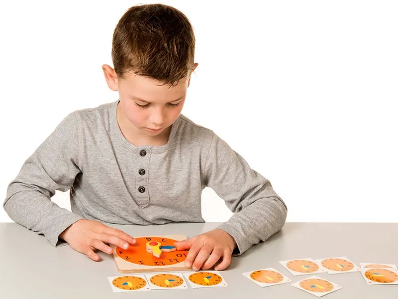 what time is it mini with happy playing boy what time is it mini with happy playing boy