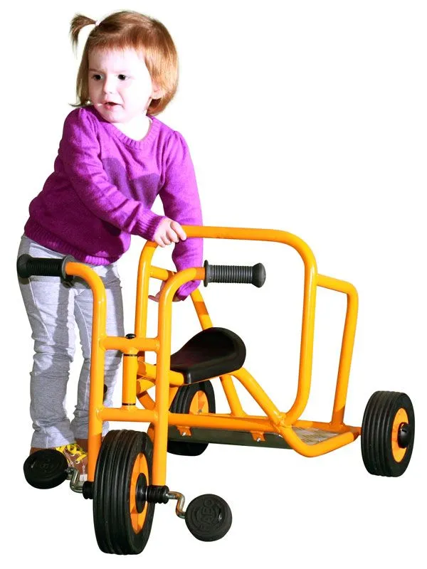 RABO mini chariot with a small child next to it RABO mini chariot with a small child next to it
