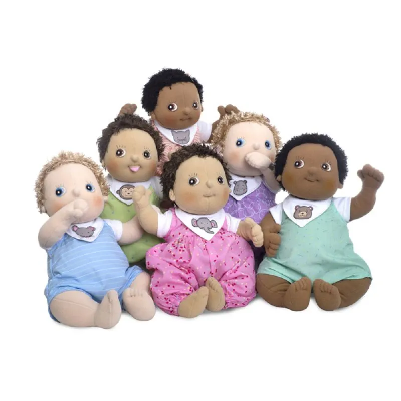 Group with Rubens Barn babies in new outfit 2018