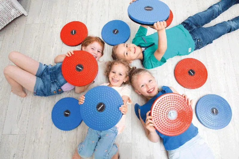 Children's group with the Spin & Balance 10-piece set Children's group with the Spin & Balance 10-piece set
