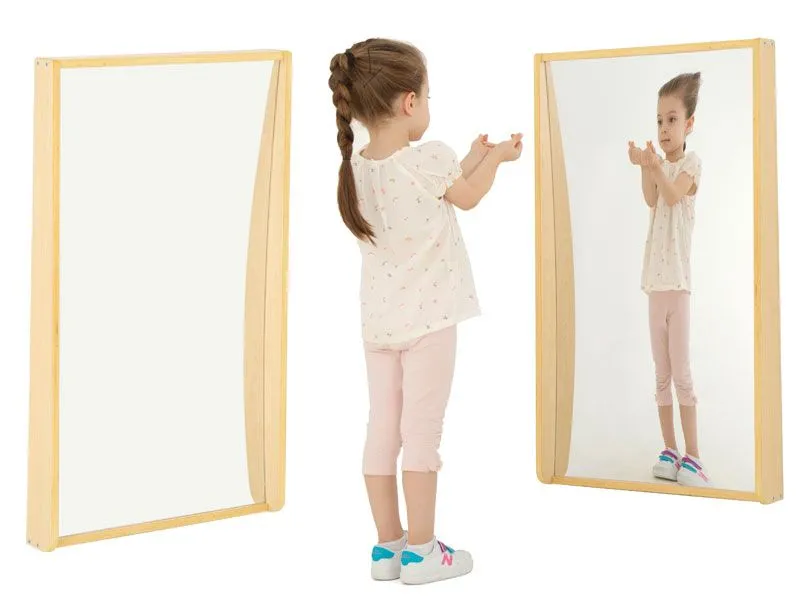 Wall-distorting mirror Concave with child in action Wall-distorting mirror Concave with child in action