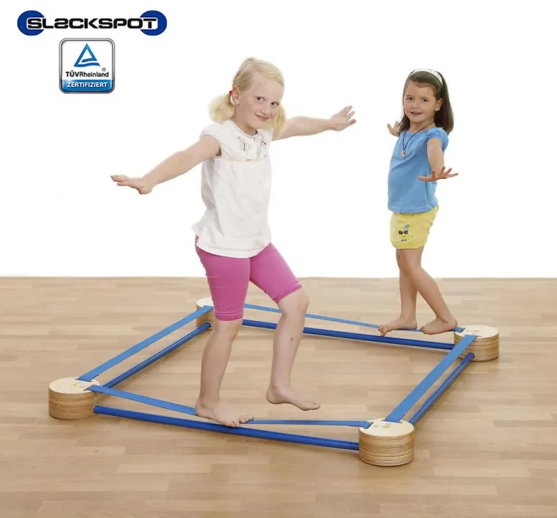Slackspot Square-Aktion mit Kindern Slackspot Square-Aktion mit Kindern